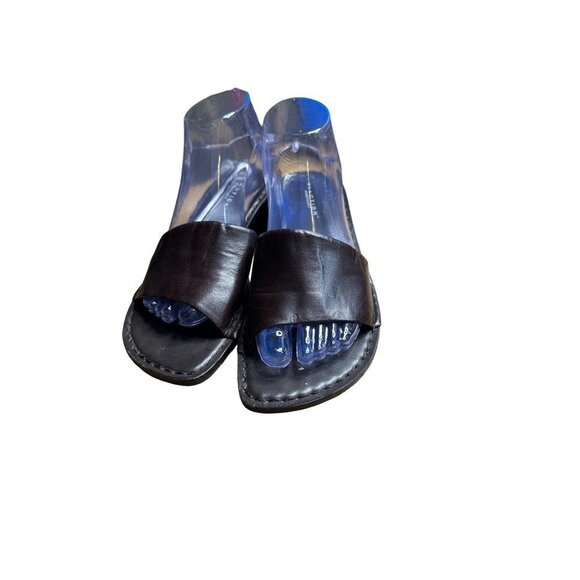 Kenneth Cole Reaction Women's Slip On Sandals Soft Leather Size 8 Sku 2462 - Picture 6 of 13